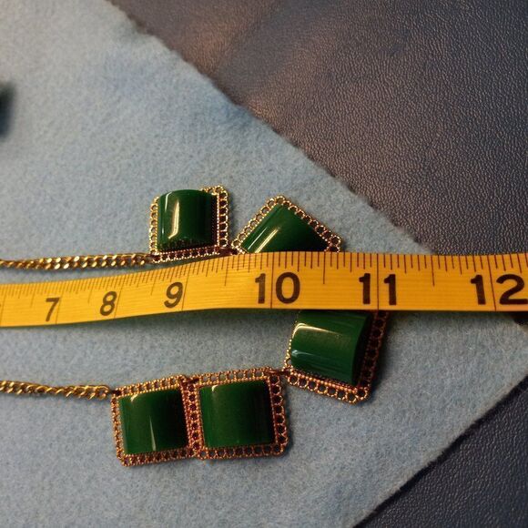 Green Lucite Half Cylinder Shape Necklace & Earrings - Picture 7 of 9